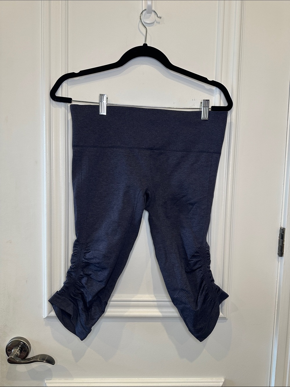 lululemon athletica Dark Navy The Flow Crop Capri Leggings